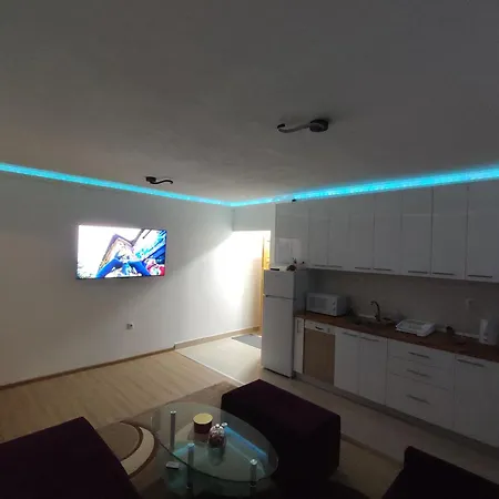 Apartment - Stan Na Dan *