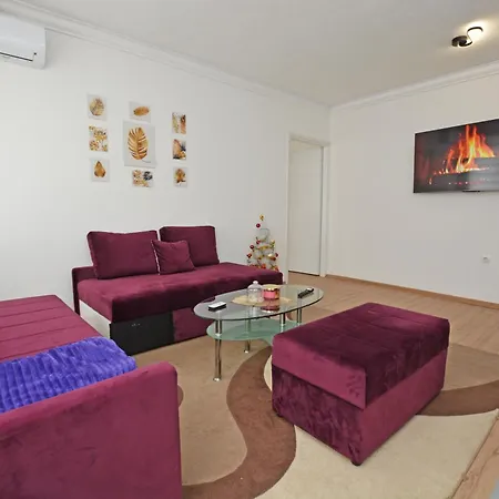 - Stan Na Dan Apartment