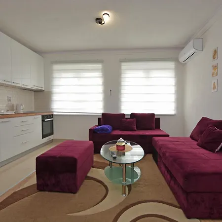 Apartment - Stan Na Dan
